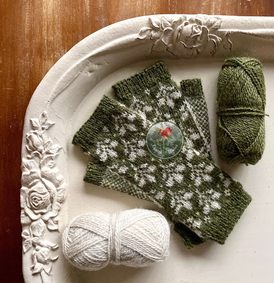 Hello Spring! Mitts Knitting Pattern PDF