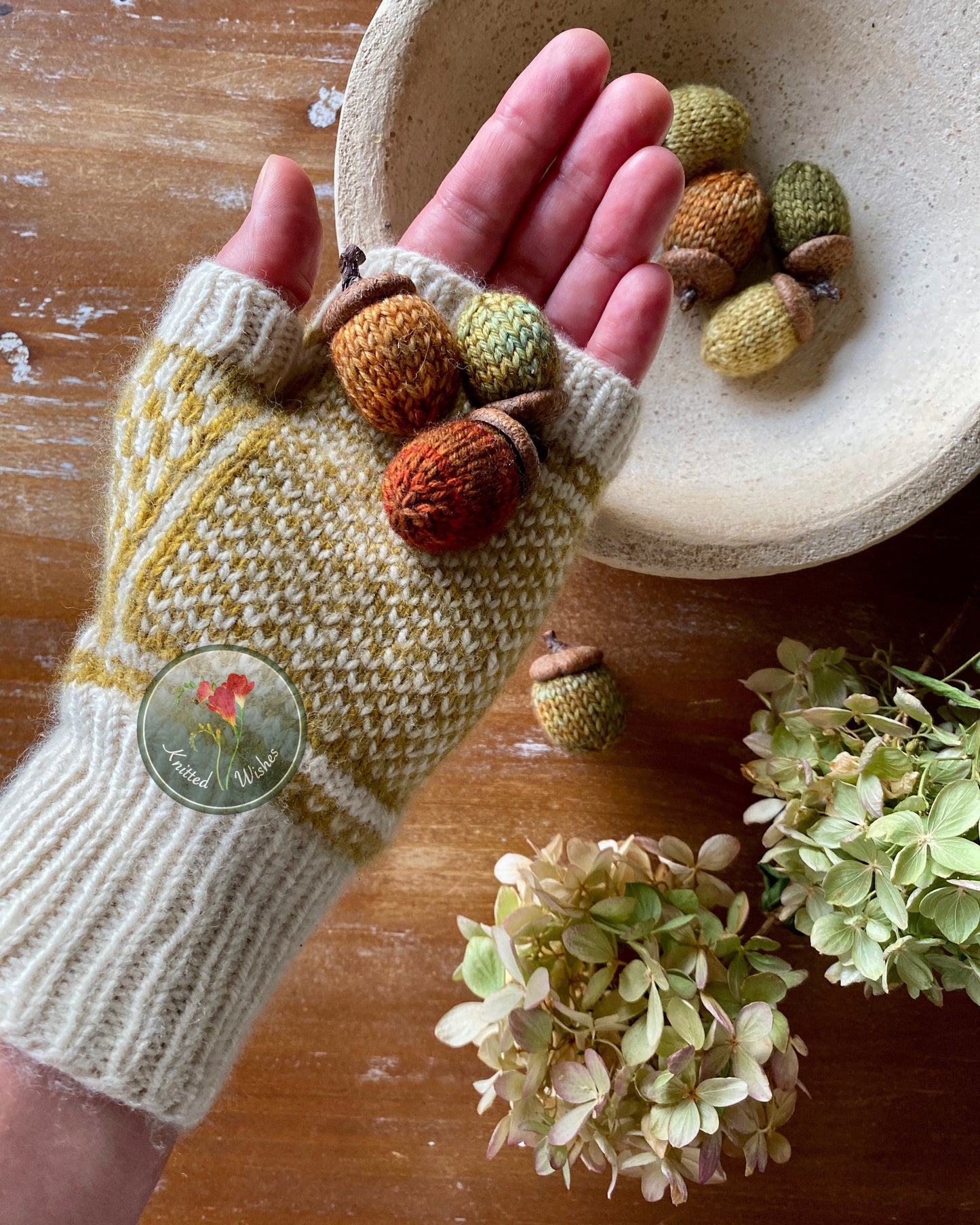 Oaktober Mitts Knitting Pattern PDF