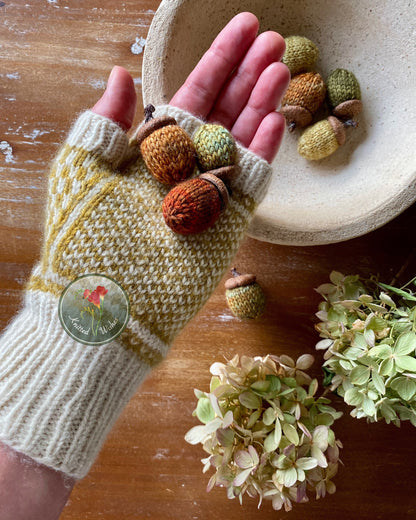 Oaktober Mitts Knitting Pattern PDF