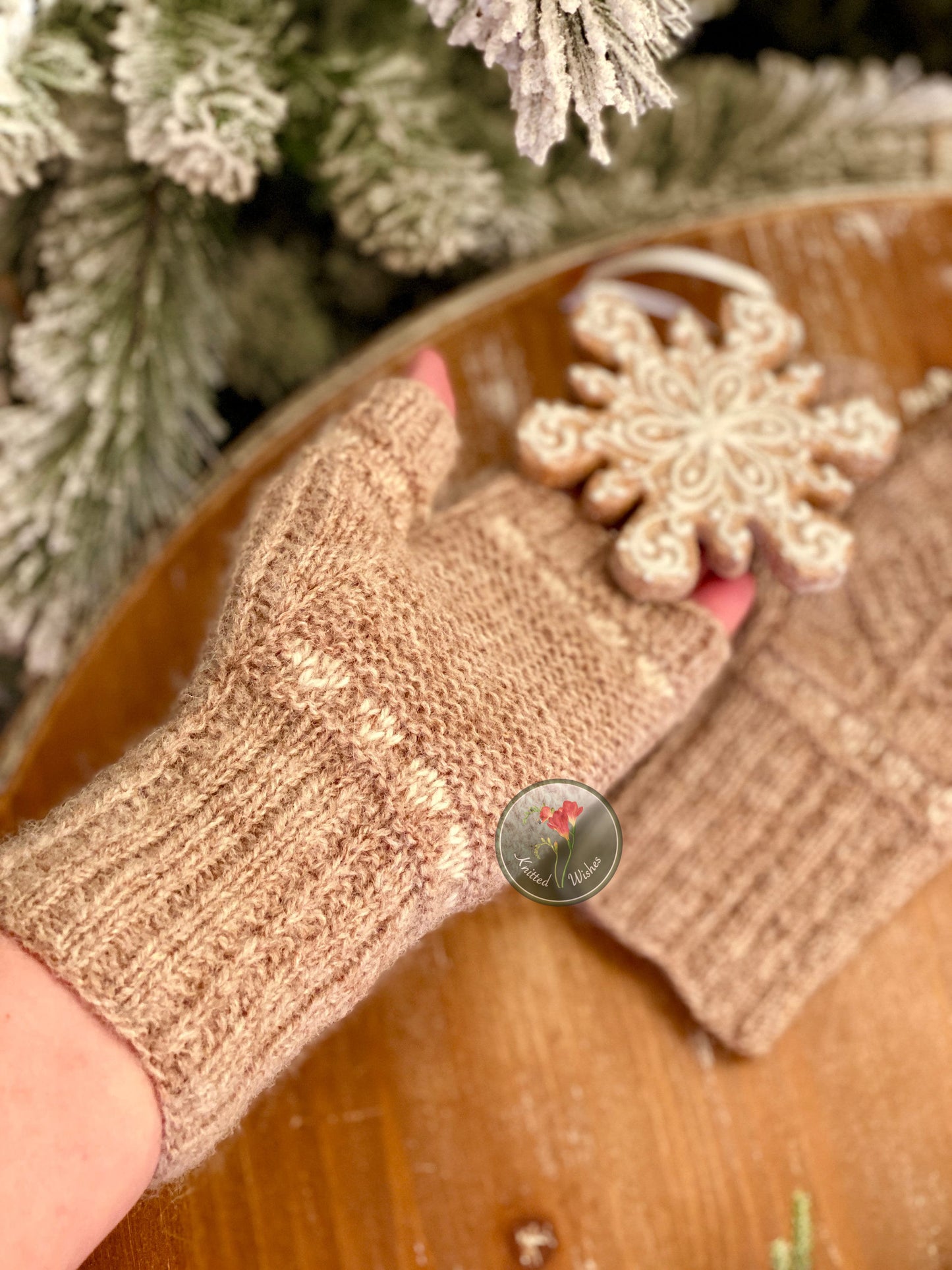 Seton Portage Mitts II (fingering) Knitting Pattern PDF